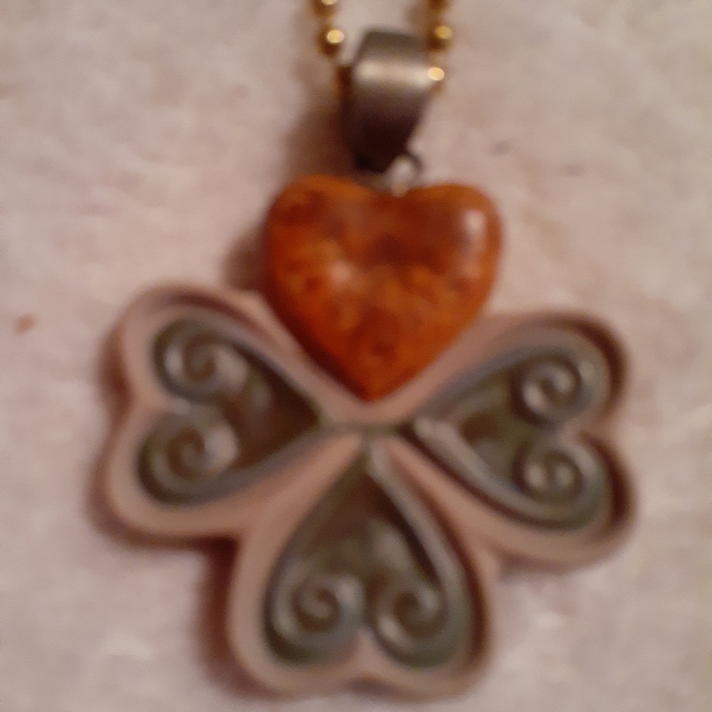 LLADR0¹ TALISMANIA NECKLACE